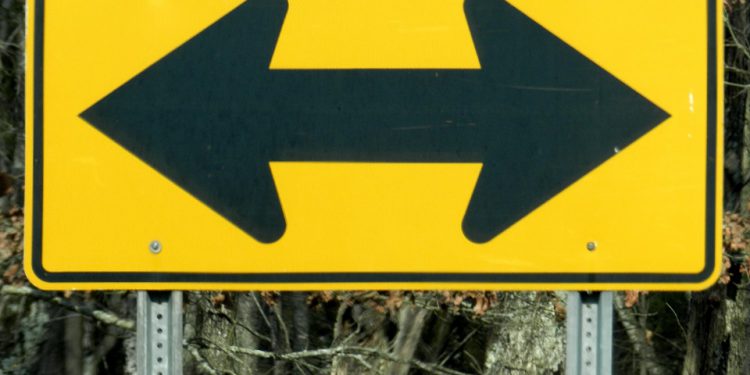 7 CÂU HỎI BẠN NÊN HỎI BẢN THÂN KHI GẶP QUYẾT ĐỊNH KHÓ KHĂN